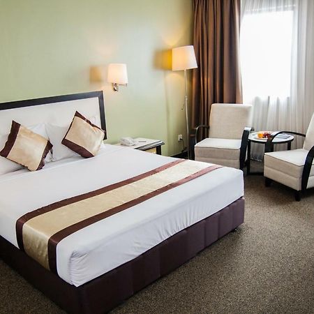 Summit Hotel Subang Usj Subang Jaya Zewnętrze zdjęcie