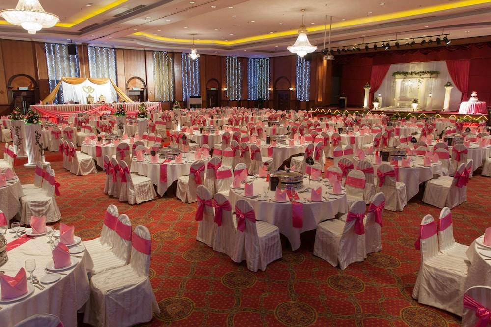 Summit Hotel Subang Usj Subang Jaya Zewnętrze zdjęcie
